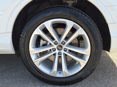 2025 Audi Q7 Premium Plus