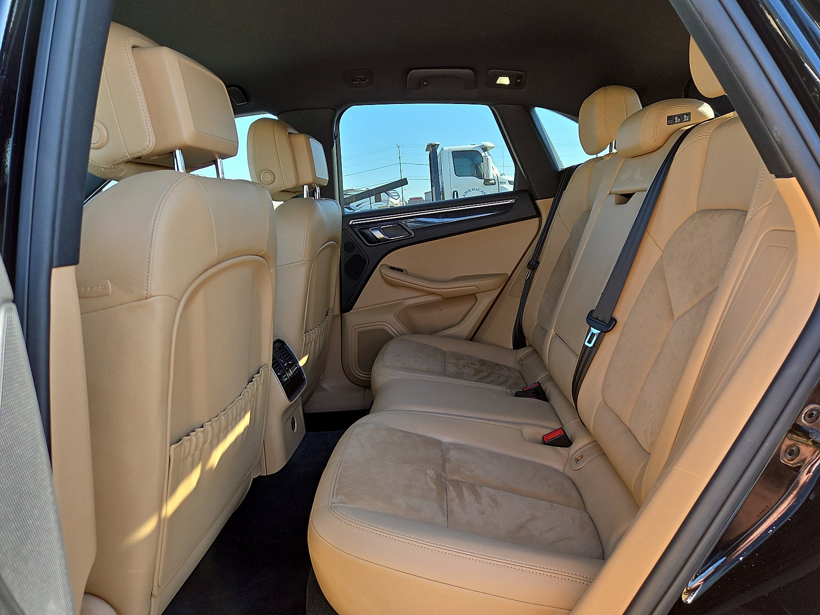 2018 Porsche Macan AWD