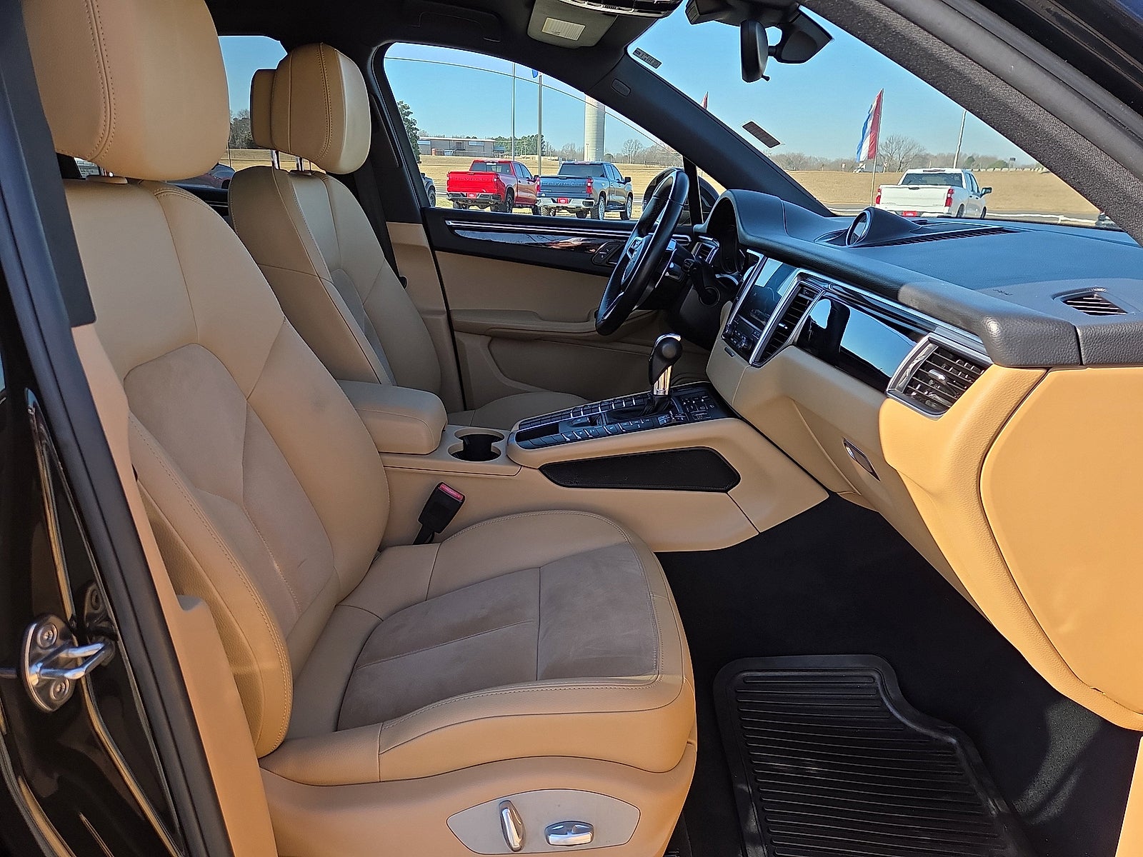 2018 Porsche Macan AWD