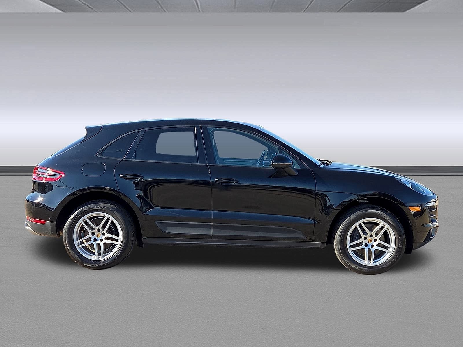 2018 Porsche Macan AWD