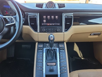 2018 Porsche Macan AWD
