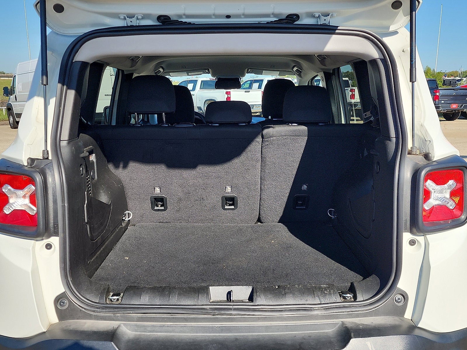 2023 Jeep Renegade Trailhawk