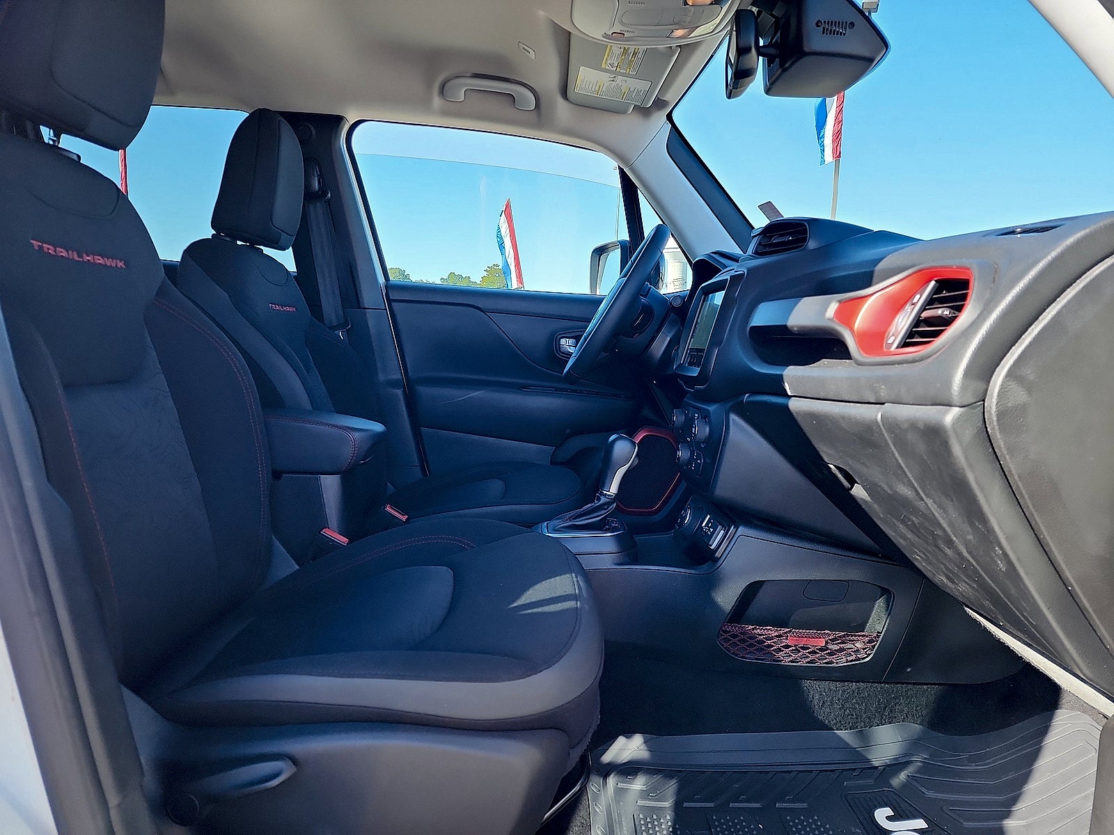 2023 Jeep Renegade Trailhawk